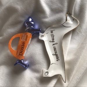 Adorable Dachshund Jewelry Holder & Pen!